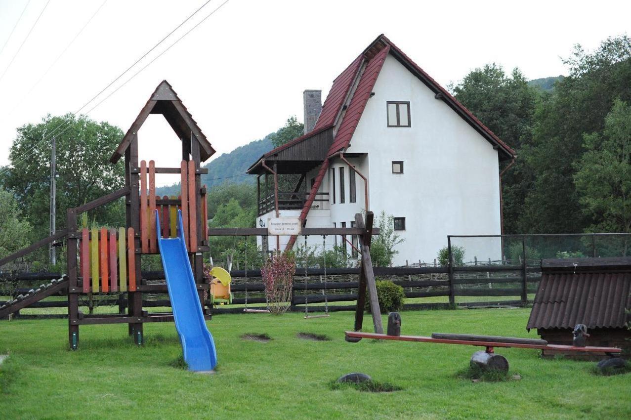 Pension Podul Turcului Moieciu de Jos Exterior foto